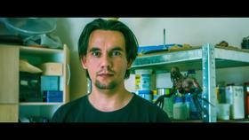 Hole in the hand - After Effects and Mocha tutorial