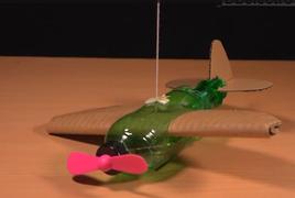 手工--塑料瓶制作飞机